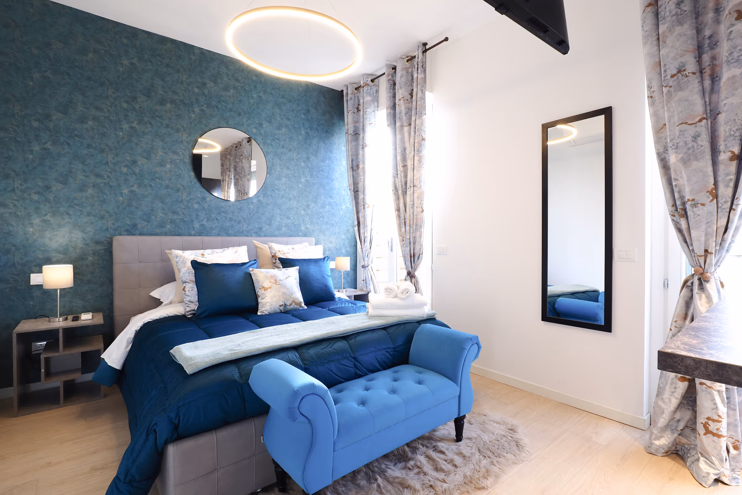 Executive — boutique apartment at Piazza San Carlo Due, Milan