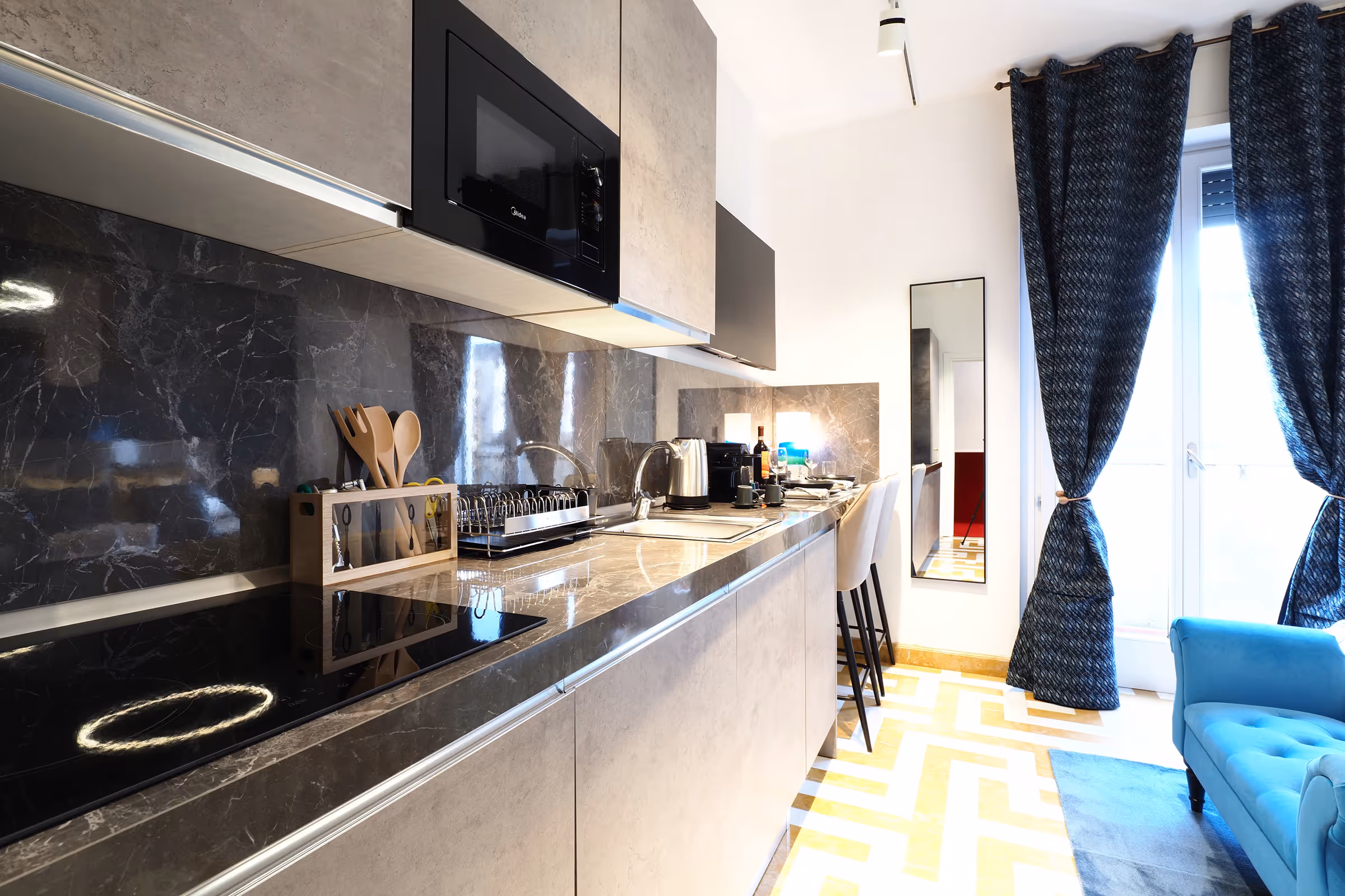 Sapphire — photo 9